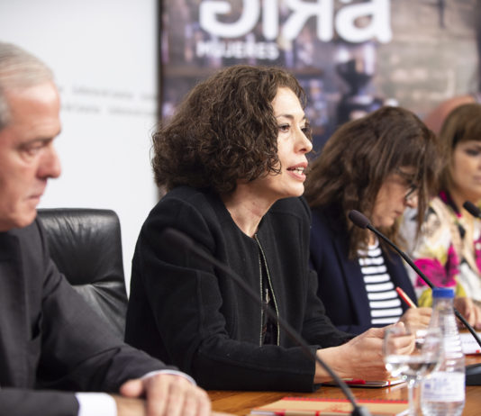 Coca-Cola presenta en Canarias su proyecto «Gira Mujeres»