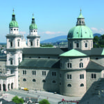 Salzburg,_Salzburger_Dom,_Exterior_002
