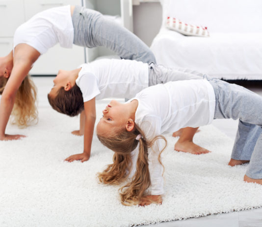 El yoga ayuda a los niños a reducir la ansiedad y el estrés