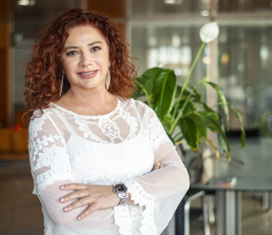 Beatriz Barrera: «Todavía hoy muchos puestos importantes siguen sin ser ocupados por mujeres»