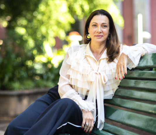 Yolanda López: «Acercamos al mercado laboral a personas que ven una salida profesional en el campo de la estética» Yolanda López INSTIA