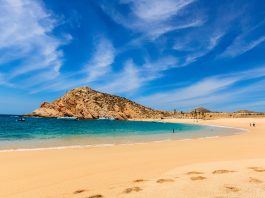 Los Cabos: El refugio mexicano de los famosos https://quehayarchivos.com/files/Santa%20Maria.jpg