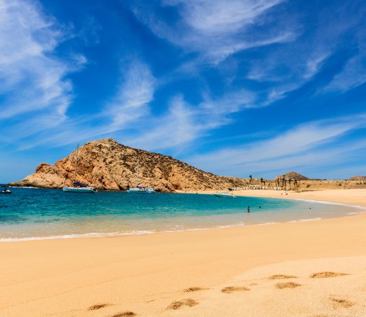 Los Cabos: El refugio mexicano de los famosos https://quehayarchivos.com/files/Santa%20Maria.jpg