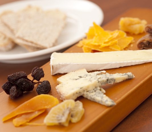 ¿Es cierto que el queso caduca? ¿Como conservarlo?