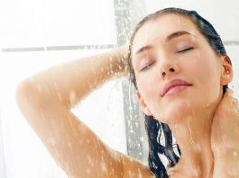 ¿Por qué no dormir con el pelo mojado?